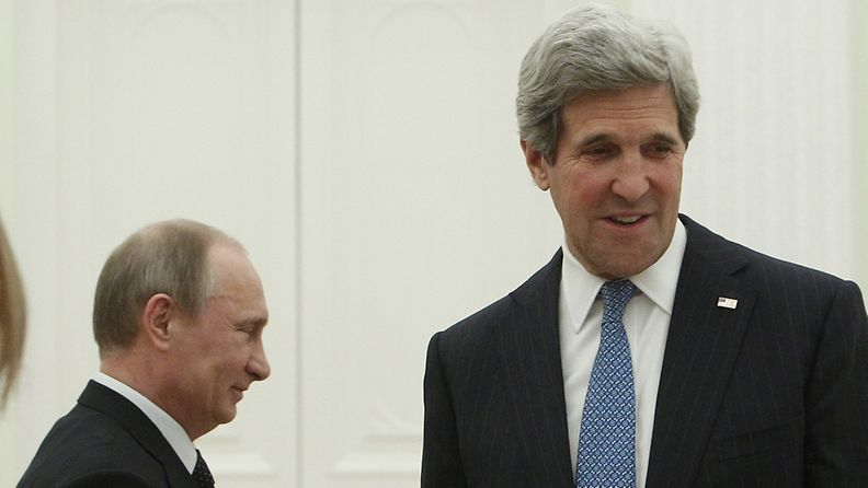 Yhdysvaltain ulkoministeri John Kerry tapasi Moskovassa presidentti Vladimir Putinin 7. toukokuuta 2013.