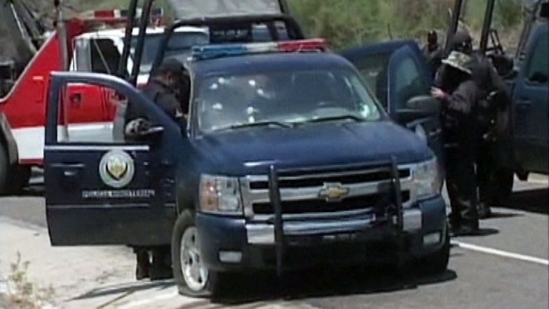 Poliisiauto joutui väijytykseen Sinaloassa, Meksikossa.