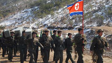 Pohjois-Korean armeija harjoitteli tuntemattomassa paikassa 21.3.2013.