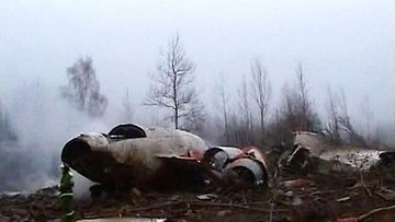 Puolan presidentti Lech Kaczynski on kuollut lentokoneen maahansyöksyssä Smolenskissa Länsi-Venäjällä 10.4.2010. Turmassa kuoli kaikkiaan 96 ihmistä. (Kuva EPA)