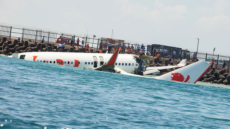 Lion Airin kone syöksyi mereen Balilla 13.04.20313.