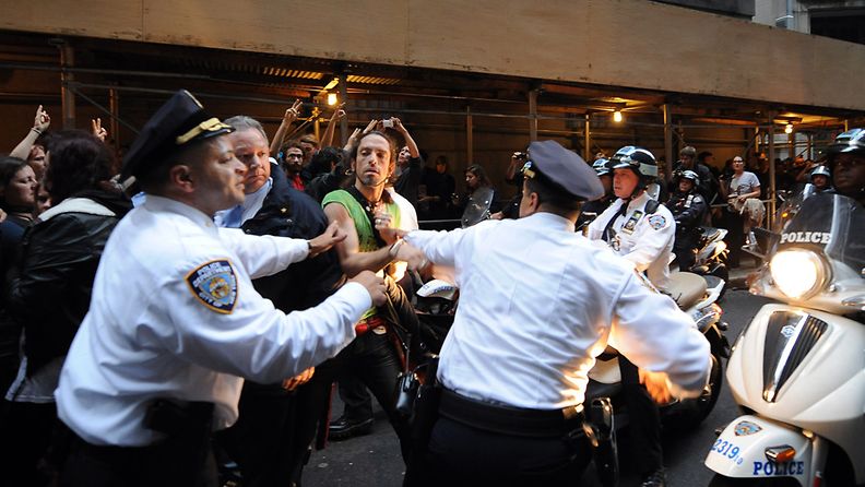 Occypy Wall Street-mielenosoitus Manhattanilla lokakuussa 2011.