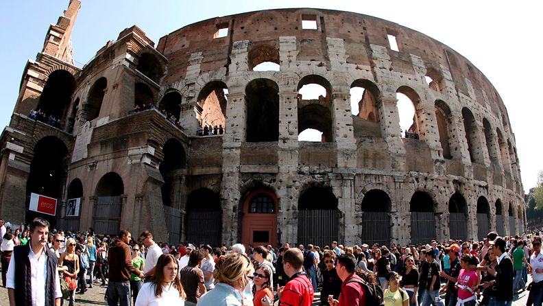  Roomassa kaupungin symboliksi muodostuneen Colosseumin kauan odotettu kunnostusoperaatio on lopulta alkamassa.