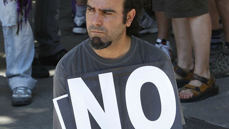 Espanjan työttömyystilanteeseen suivaantuneet mielenosoittajat ovat päättäneet marssia Madridiin. (EPA)
