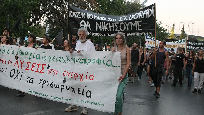 Mielensoittajat marssivat säästöjä vastaan Kreikassa  8.9.2012. 