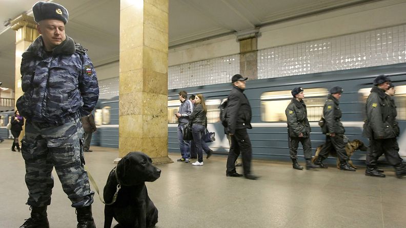 Venäjän poliisi kertoi paljastaneensa terrori-iskusuunnitelman Moskovassa. FSB ilmoitti epäilevänsä, että pidätetyt suunnittelivat iskua joukkoliikenteeseen. Kuvituskuva.
