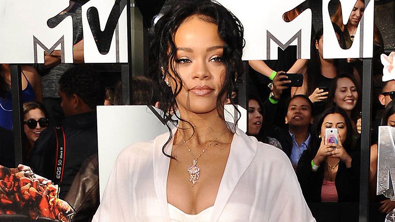 Rihanna MTV Movie Awardseissa 2014