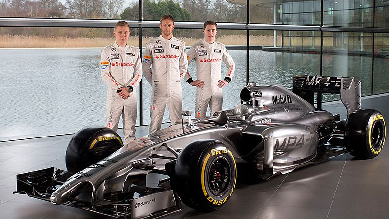 McLaren-kuskit Kevin Magnussen, Jenson Button ja Stoffel Vandoorne. 