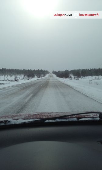 Talvinen keli 29. huhtikuuta 2014, Enontekiö Ruijantie. Lukijan kuva: Antti Salmi