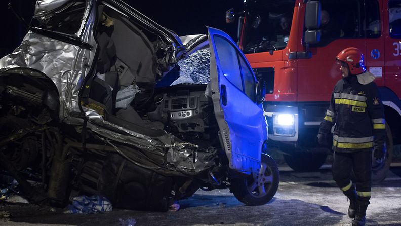 Puolassa sattui yli 10 auton ketjukolari 4.5.2014. Onnettomuudessa kuoli ainakin kolme ihmistä ja kymmeniä loukkaantui. 
