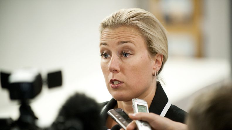 Valtiovarainministeri Jutta Urpilainen suuren valikokunnan kokouksessa 2. syyskuuta 2011.