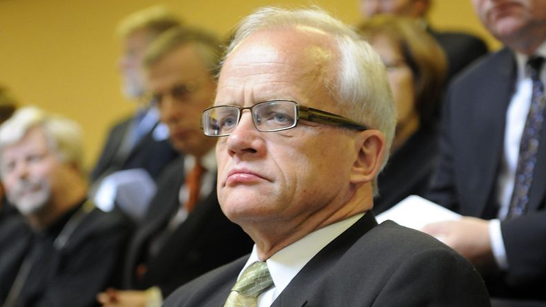Ylen A-Studion mukaan syyttäjä aikoo vaatia ex-kansanedustaja Jukka Vihriälälle ehdotonta vankeutta.  