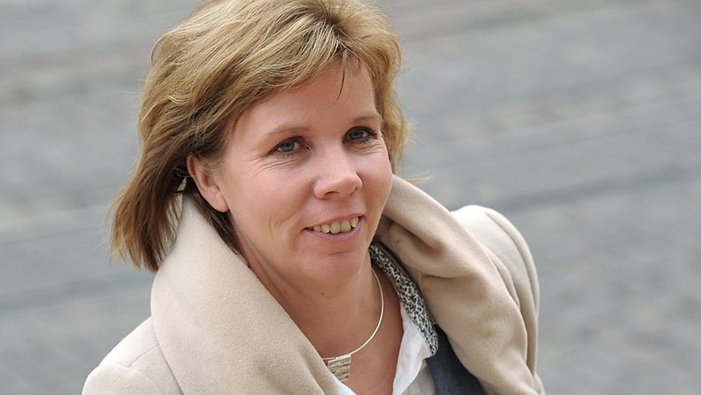 Oikeusministeri Anna-Maja Henriksson
