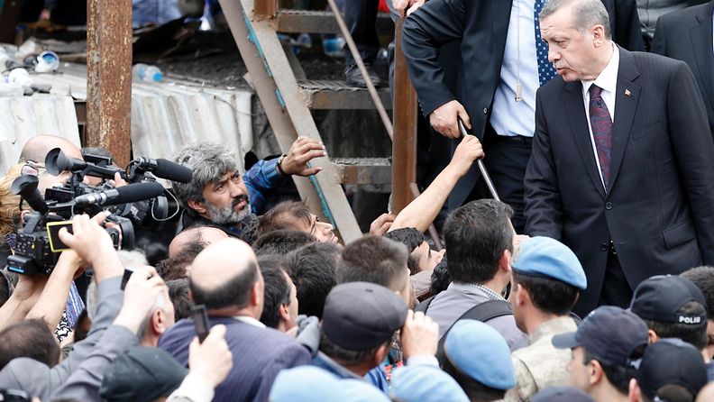  Turkin pääministeri Recep Tayyip Erdogan kaivosturma