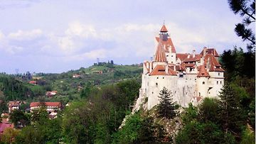 KUVAT: Draculan linna on nyt myynnissä 