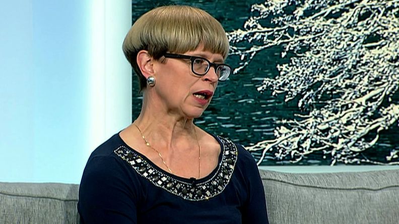 Tasa-arvovaltuutettu Pirkko Mäkisen mukaan Suomessa esiintyy raskaus- ja perhevapaasyrjintää.