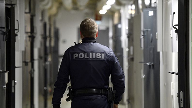 Poliisi Pasilan poliisitalossa Helsingissä 30. tammikuuta 2013.