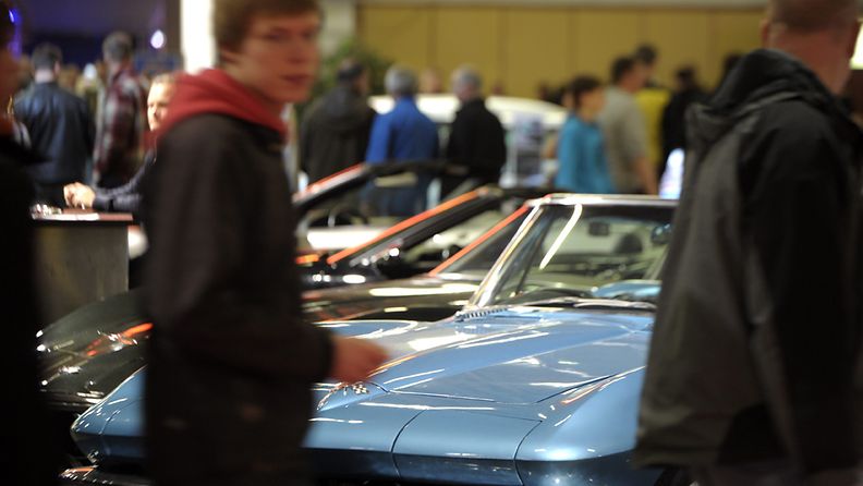 Amerikkalaisten autojen harrastajien perinteinen American Car Show -näyttely avautui yleisölle pitkäperjantaina 6. huhtikuuta 2012 Helsingin Messukeskuksessa. 
