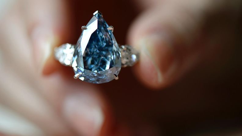 sininen timantti