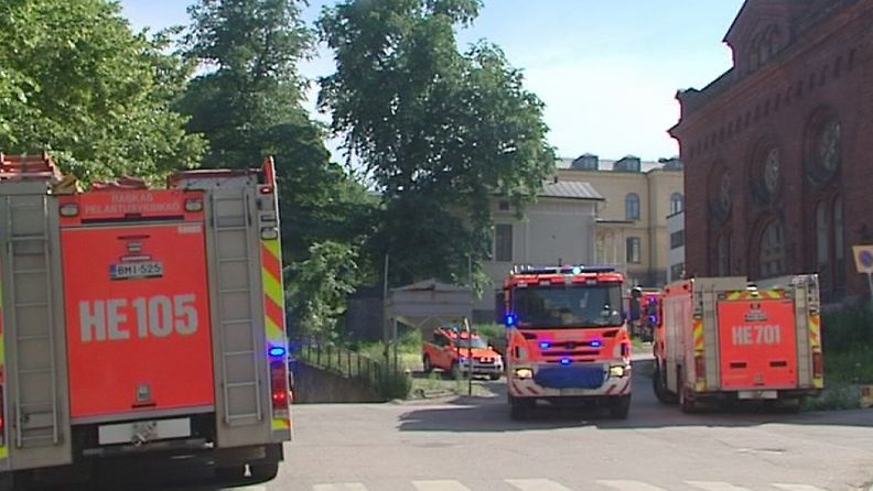 Helsingin keskustassa Kasarmikadulla iltapäivällä sattunut öljyonnettomuus on saatu hallintaan. 