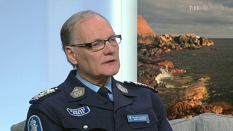 Poliisiylijohtaja Mikko Paatero Huomenta Suomessa 18. huhtikuuta 2013.