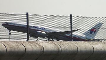 Malaysia Airlines lento MH17 nousemassa 