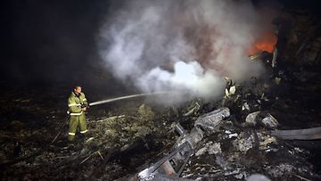 Malaysia Airlines lento MH17 alasammuttu Itä-Ukrainassa sammutus
