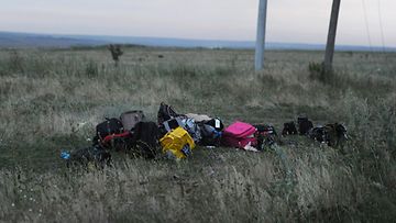 Malaysia Airlines lento MH17 alasammuttu Itä-Ukrainassa matkatavarat