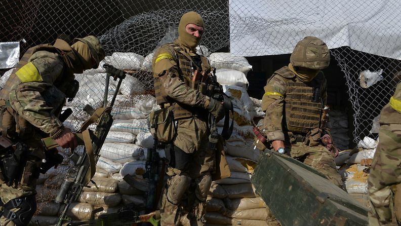 ukraina sota kriisi separatisti itä-ukraina venäjä sotilas