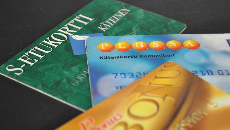 Bonuskortti löytyy monen suomalaisen lompakosta.
