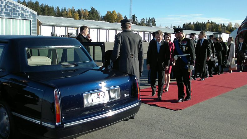 Kruununprinssi Haakon vastaanotti presidentti Sauli Niinistön ja rouva Jenni Haukion valtiovierailulle Norjaan 10.10.2012.