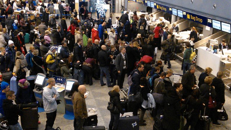 Lähtöselvitysjärjestelmän vika viivästytti lentoja Helsinki-Vantaalla 27. joulukuuta.