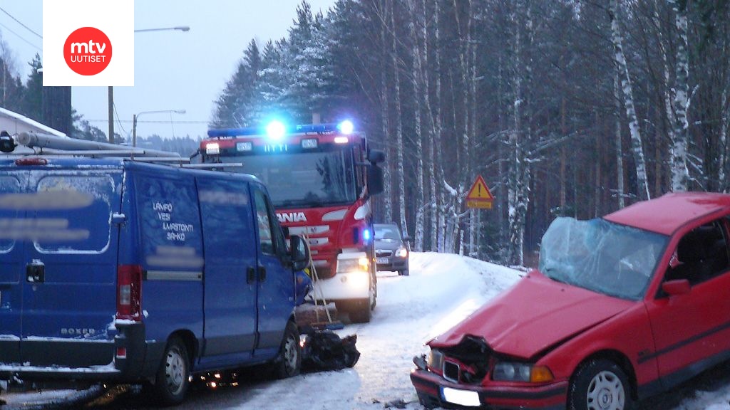 Iitissä Kuolonkolari – Murheellinen Näky - MTVuutiset.fi