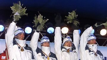 Mika Myllylä, Sami Repo, Janne Immonen and Harri Kirvesniemi 4x10 km:n miesten viestin voittajina Lahdessa. 