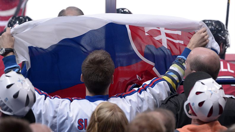 Slovakialaisfaneja on ollut jo jonkin verran jääkiekon MM-kisoissa Helsingissä, mutta heitä on tulossa vielä ainakin pari koneellista lisää.