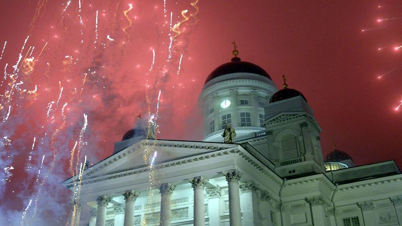 Uuden vuoden ilotulitus Senaatintorilla 31.12.2012