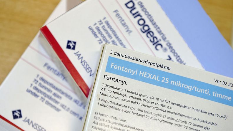 Fentanyyliä sisältäviä Durogesic- kipulaastaripaketti kuvattuna 28. heinäkuuta 2010. Fentanyyli on voimakas kipu- ja anestesialääke, jota käytetään laastareina ja suonensisäisesti. Nuoren miehen epäillään kuolleen huumausaine fentanyyliin Oulussa. 