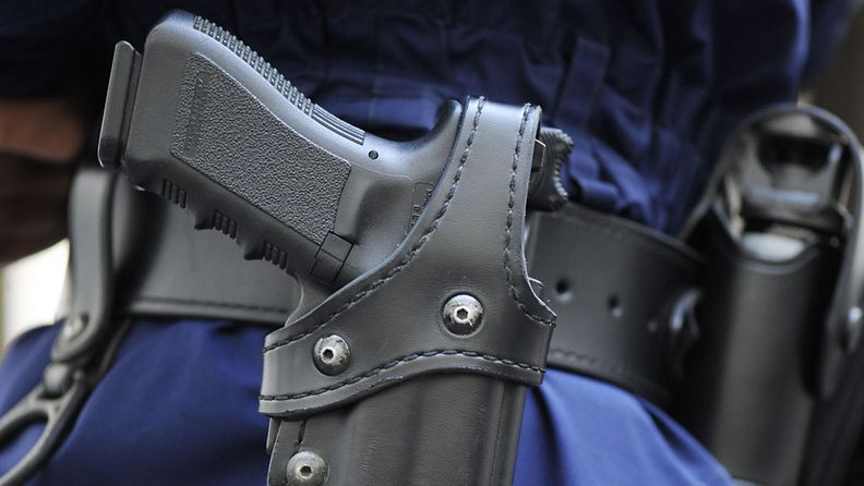 Poliisin virka-ase 9mm pistooli Glock (Lehtikuva)