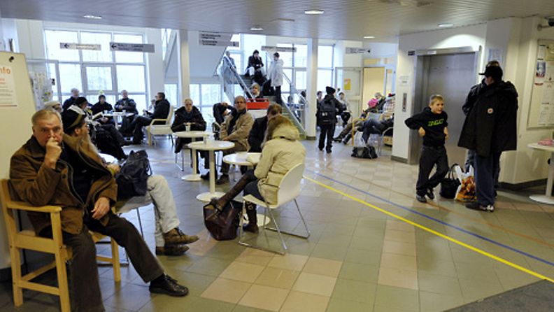 Espoonlahden terveysasemalla Espoossa jaettiin sikainfluenssarokotetta 9. marraskuuta 2009