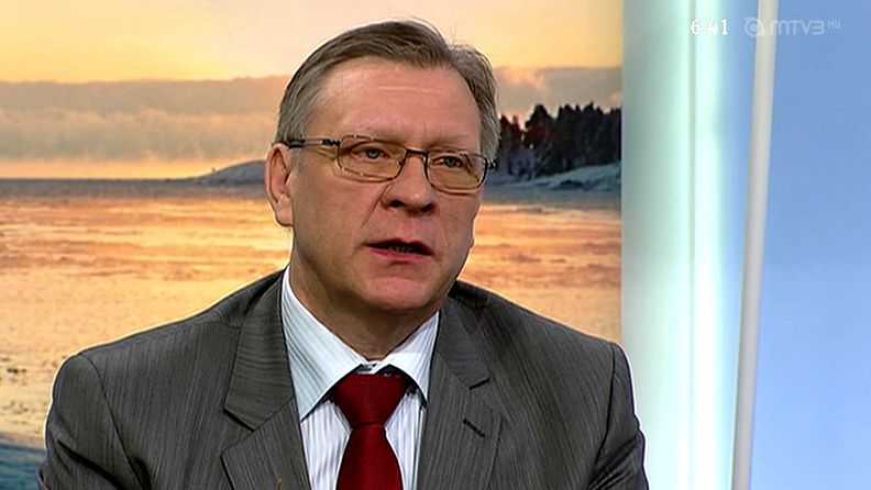 SAK:n varapuheenjohtaja Matti Huutola haluaa yrittäjien kantavan vastuunsa yhteisöveron alennuksen jälkeen.