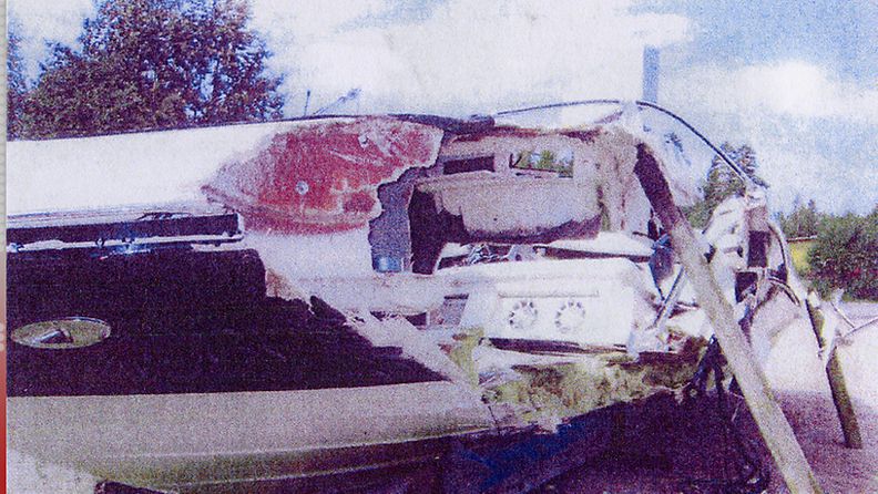 Järvilehdon vene tuhoutui täysin. Kuva: Poliisi