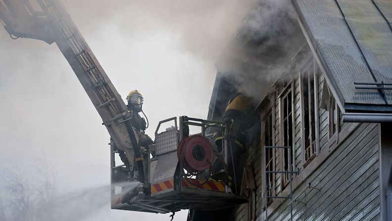Jyväskylässä Jyvälän kartanossa sytti tulipalo aamuyöllä sunnuntaina 13.marraskuuta 2011 aamulla.(Lehtikuva)