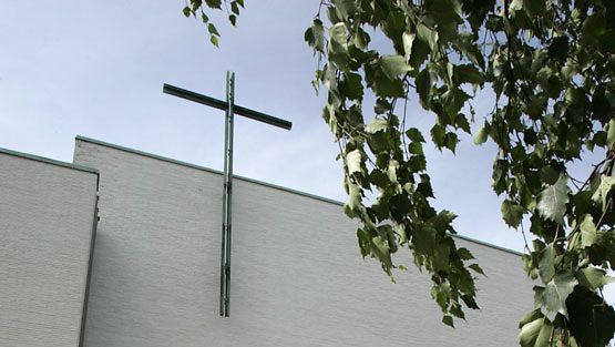 Alppilan kirkko kuvattuna 4.heinäkuuta 2006. 
