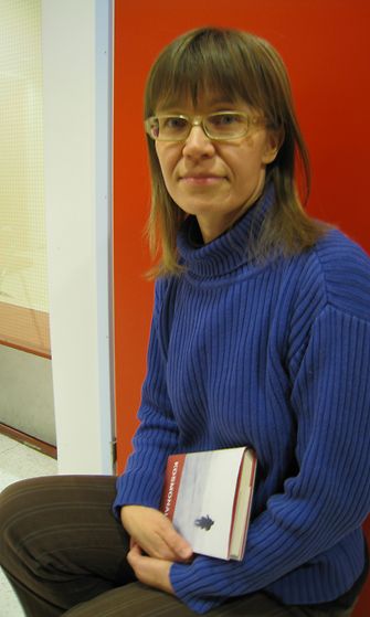 Esikoiskirjailija Katri Lipson.