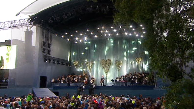 Norjan tragedian muistopäivä päättyy suurkonserttiin Oslossa.