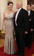 Yhdysvaltain suurlähettiläs Bruce Oreck vaimonsa kanssa.
