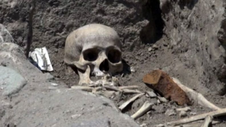 Arkeologit ovat löytäneet Bulgariasta haudan, jonka uskotaan kuuluvan vampyyrina surmatulle miehelle. 
