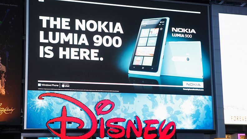 Nokia juhli näyttävästi Lumia-puhelimen julkistusta New Yorkissa. 