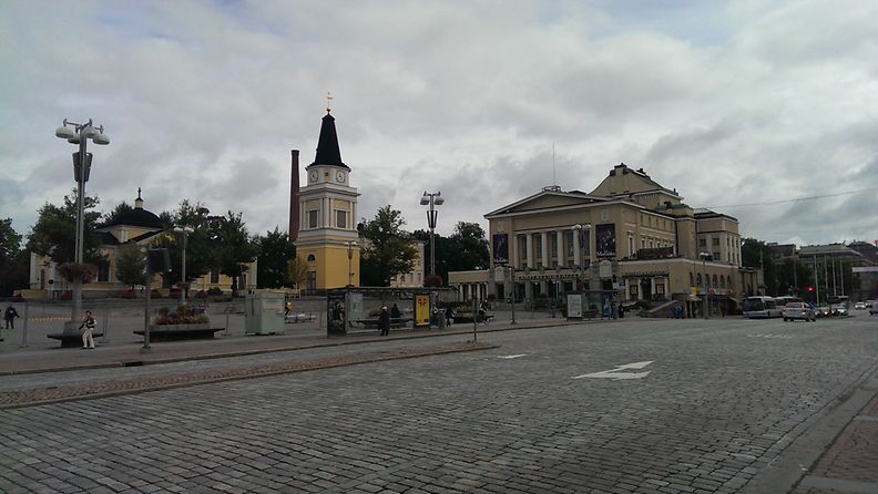 HTC One Mini -älypuhelimella otettu testikuva Tampereen keskustasta.