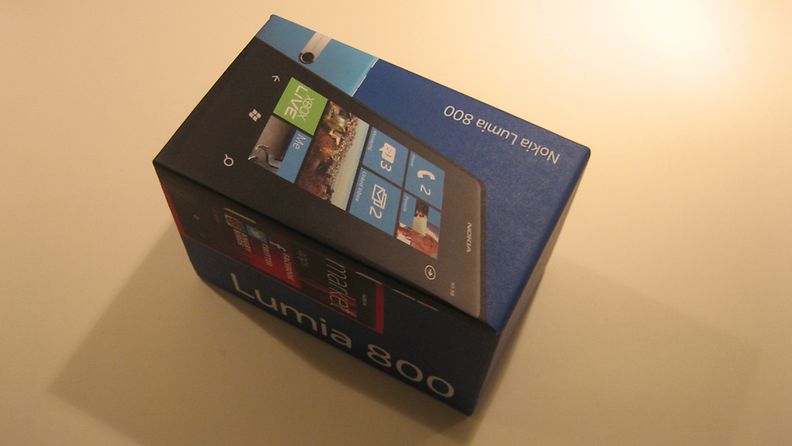 Nokia Lumia 800 Myyntilaatikko. Kuva: Jari Heikkilä